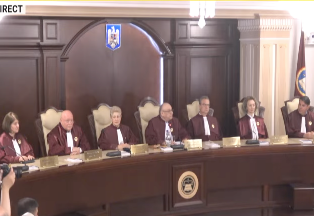 MANDATELE A 3 JUDECĂTORI DE LA CURTEA CONSTITUȚIONALĂ EXPIRĂ. GELU VIȘAN: O SĂ PUNĂ POLITRUCI CARE SĂ LE REZOLVE PROBLEMELE