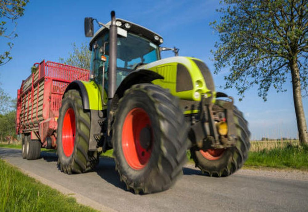 DEPUTATUL USR ADRIAN GIURGIU: ANULAREA PROGRAMULUI 'RABLA PENTRU TRACTOARE' A CREAT UN MINUS URIAȘ ÎN ECONOMIE