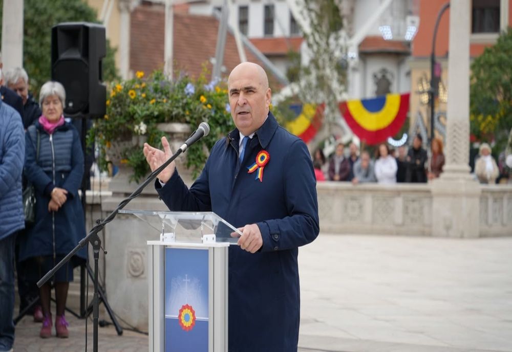 PREMIERUL BOLOJAN: LAȘITATEA, DECIZIILE GREȘITE, HOȚIA NE-AU FĂCUT RĂU; ȚARA TREBUIE SĂ SE DEZVOLTE UNITAR