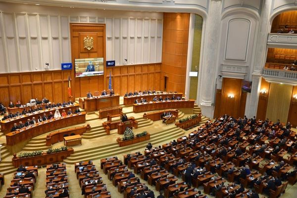 Moțiunea simplă depusă de PSD la Parlament va fi dezbătută în plen