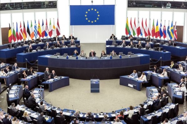 Parlamentarii europeni dezbat problemele muncitorilor sezonieri și transfrontalieri