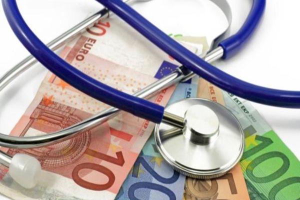 Relațiile bolnăvicioase din sistemul sanitar. Legătura dintre afaceriștii controversați și șefii din spitale