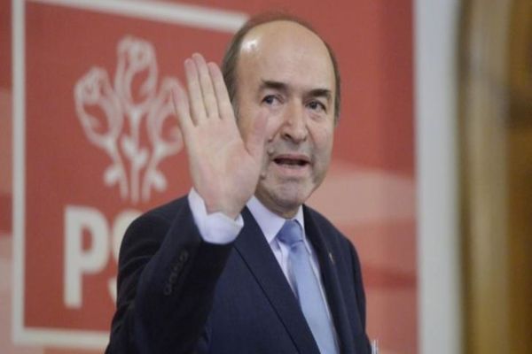 100% TU DECIZI! Tudorel Toader, procuror comunist, apoi ministrul lui Dragnea care a "executat-o" pe Kovesi la comandă