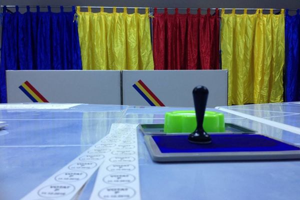 USR susține extinderea votului prin corespondenţă la alegerile locale