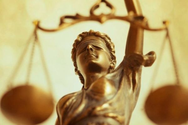 Curtea Constituțională a pentru la toamnă pronunţarea asupra conflictului între Parlament şi PÎCCJ