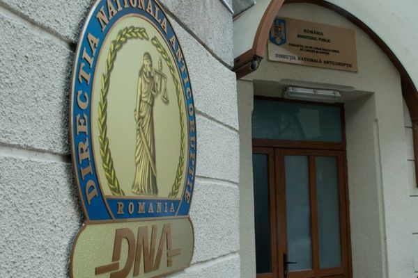 Vlad Voiculescu: Plângerea formulată de către Alianţa USR PLUS împotriva primarului Sectorului 5, Daniel Florea, va fi soluţionată de DNA