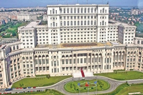 SURSE: Palatul Parlamentului s-ar putea închide începând de joi!