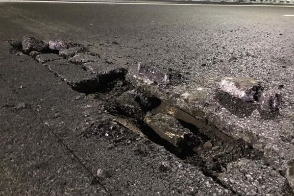 Vicepreședintele USR: ”Au apărut găuri în centura inaugurată de Iohannis și Orban, mașini și-au spart jantele”