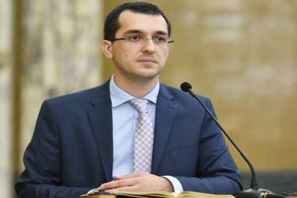 Vlad Voiculescu, ministrul Sănătății, după debutul campaniei de vaccinare: ”Este esenţial să continuăm să fim precauţi”