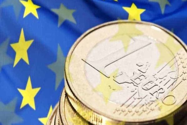 Alianţa USR PLUS a propus la negocierile cu PNL şi UDMR o reformare a sistemului de management al fondurilor europene din România