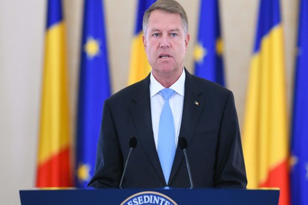 Președintele Iohannis, ședință cu vicepremierul Barna și ministrul Drulă