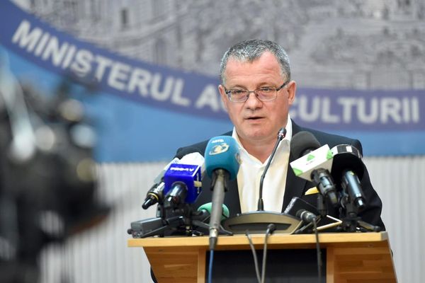 Ministrul agriculturii, Adrian Oros, după desființarea pensiilor speciale: "Revenim la normalitate! 