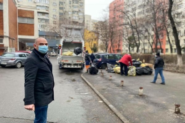 Primarul Sectorului 2, Radu Mihaiu, vrea să desființeze buticurile amplasate pe trotuare sau în zone interzise