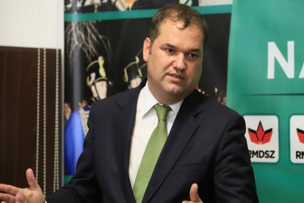 Ministrul Cseke Attila e optimist: ”Bugetul MDLPA permite continuarea unor obiective de investiţii importante”