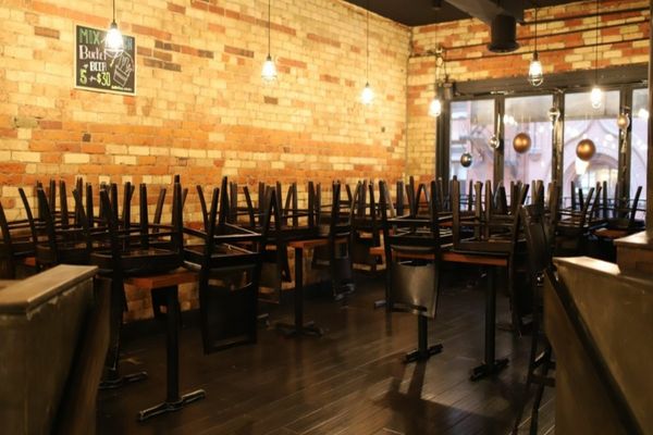 Premierul Cîțu și reprezentanții HORECA, ședință pentru redeschiderea restaurantelor