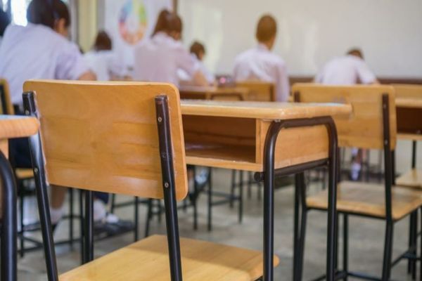 USR PLUS lansează proiectul naţional "Salvează o şcoală", proiect de reconversie a şcolilor închise şi abandonate