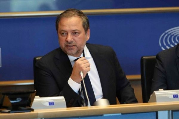 Dan Motreanu: Cetățenii europeni solicită legislație pentru returnarea sticlelor din plastic