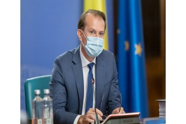 Florin Cîțu spune că tot personalul din sistemul public trebuie să fie vaccinat sau testat