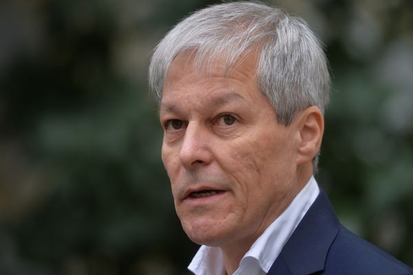 Cel mai dur atac al lui Dacian Cioloș la adresa lui Florin Cîțu: „Echipa de strategie subordonată domniei sale a sechestrat România”