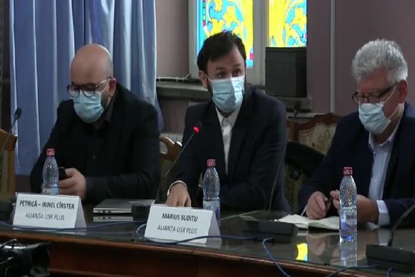 Consilierul USR Irinel Cristea vrea retragerea titlului de cetățean de onoare al Buzăului pentru actorul Dan Puric