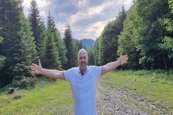 „Colț de Rai” pentru micuții cu boli grave - proiect de suflet lansat la Legile Puterii, de Emanuel Ungureanu