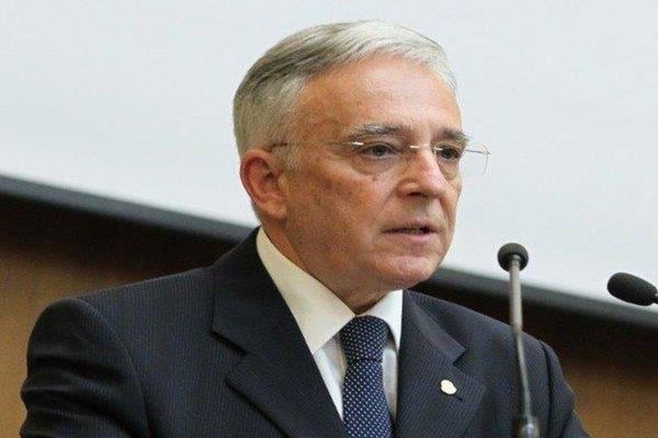 BNR, anunțul momentului pentru românii cu rate! Isărescu: „Băncile nu pot da credite dacă nu au profitabilitate”