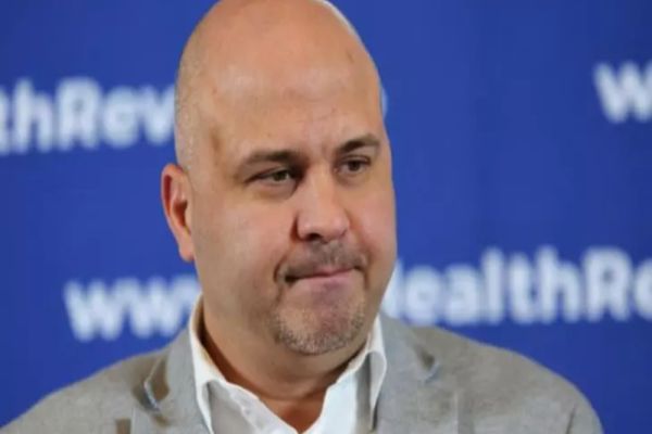 Deputatul USR Emanuel Ungureanu: Ministerul Sănătății știa de 4 ani că se reutilizează dispozitive cardiace luate de la cadavre, „dar a tăcut”