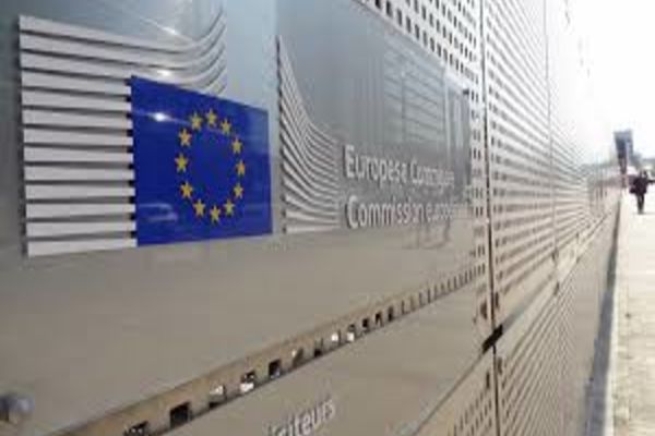 Comisia Europeană aprobă primele planuri SAFE pentru opt state membre