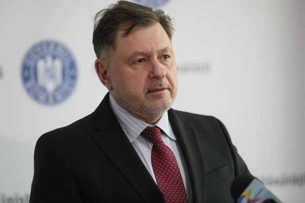 USR: RAFILA TREBUIE DEMIS URGENT PENTRU CĂ LASĂ SPITALELE FĂRĂ MEDICI ȘI FĂRĂ BANI