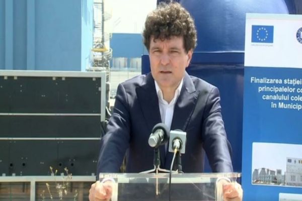 Nicușor Dan: Vom plăti facturi mai mici la energia electrică utilizată pentru iluminatul stradal