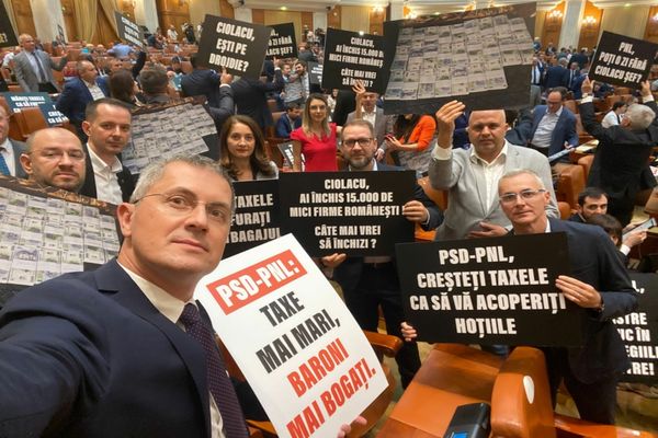 Vicepreşedintele USR Dan Barna: Singurul instrument care poate să fie eficient astăzi este atacul la Curtea Constituţională