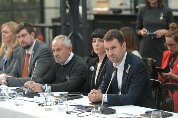 Preşedintele USR, Cătălin Drulă, despre PSD și PNL: "Au devalizat bugetul ţării, au crescut cheltuielile fără limită şi acum suntem în faţa unui faliment programat al României”