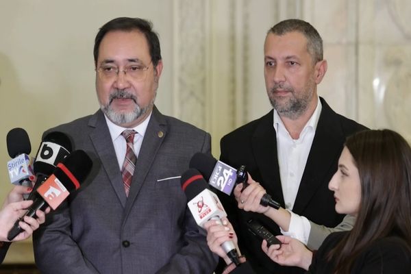 Proiect USR pentru ca pacienții să nu fie condiționați să meargă la anumite clinici private