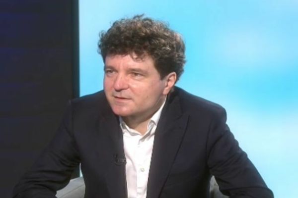 Primarul Capitalei, Nicușor Dan, raportează îmbunătățiri semnificative în sistemul de termoficare al Bucureștiului: „Iarna asta a fost mai bine. Un apartament nu avea, 99 aveau”