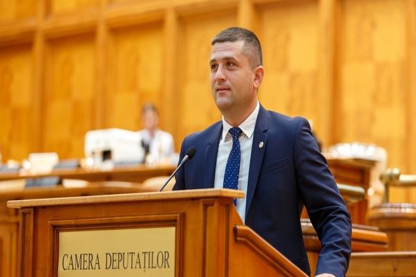 Miruță, atac la Bolojan: „Nu poți să pui o presiune mai mare pe umerii unui om care intră la apă”