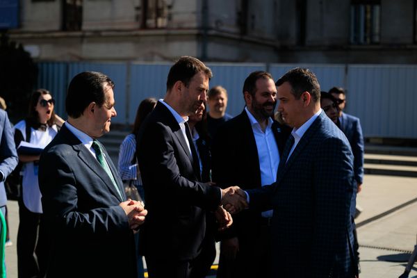 Alianţa Dreapta Unită și-a prezentat candidații la preşedinţia Consiliului Judeţean Olt şi la Primăria Slatina, Emanuel Doagă, respectiv, Elena Ioţu