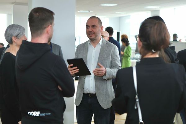 Primarul Sectorului 2, Radu Mihaiu, şi-a lansat candidatura, luni, pentru un nou mandat