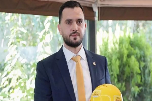 TU DECIZI. Dosar de candidat: Mihai Enache, candidatul de la AUR care se luptă cu coloșii de la Capitală