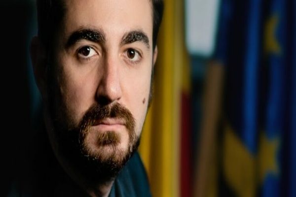 Lider USR: „Avem taxe mari și pe muncă și pe proprietate. E bine așa?”