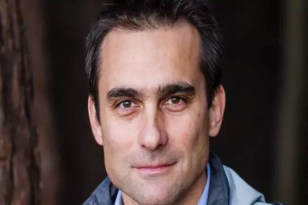 40 DE MILIARDE DE LEI DISPAR ANUAL. USR VREA SĂ ȘTIE DACĂ SRI A VĂZUT CEVA