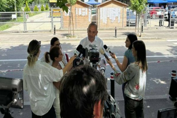 Radu Mihaiu: În sfârșit, Biroul Electoral de sector a constatat cazuri de fraudă la secţia nr. 248 şi a sesizat organele de urmărire penală