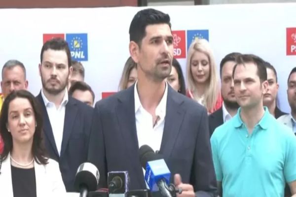 George Tuță (PNL) a câștigat Primăria sectorului 1. Liberalii o acuză pe Clotilde Armand și prezintă o FOTOGRAFIE cu saci în care par să fie documente tocate