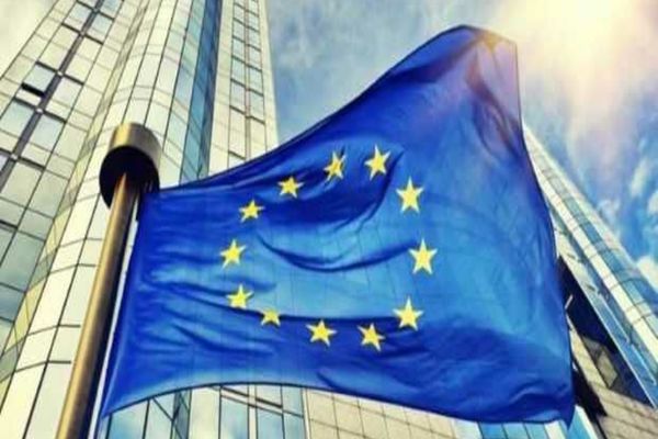 UE ELIMINĂ COMPLET IMPORTURILE DE COMBUSTIBILI FOSILI DIN RUSIA: URMEAZĂ O FOAIE DE PARCURS PENTRU IMPLEMENTARE