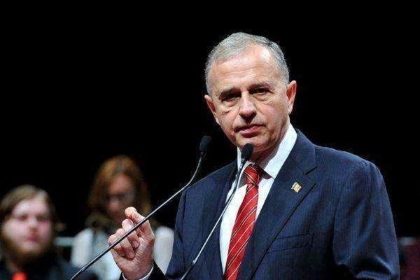 PREȘEDINTELE PNL SPULBERĂ MITUL GEOANĂ. ÎNTREBAREA ELEMENTARĂ LA CARE FOSTUL SECRETAR ADJUNCT AL NATO NU A ȘTIUT SĂ RĂSPUNDĂ