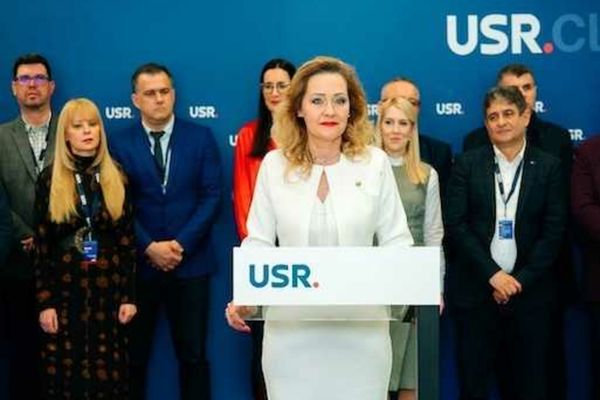 LASCONI: "PSD ŞI PNL AU SUSŢINUT MEREU CĂ S-AU ALIAT ÎN NUMELE STABILITĂŢII, CĂ AVEM UN RĂZBOI LA GRANIŢELE ŢĂRII. DAR NU AU FĂCUT NIMIC”