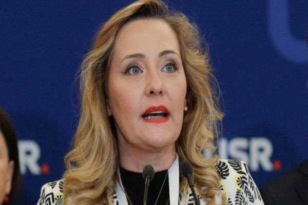 ELENA LASCONI: "CORUPȚIA M-A BĂGAT ÎN LUPȚĂ"