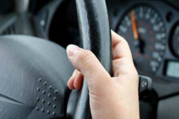 MINISTRUL DEZVOLTĂRII LE-A PUS GÂND RĂU ȘOFERILOR INDISCIPLINAȚI: CINE NU-ȘI PLĂTEȘTE AMENDA, RĂMÂNE FĂRĂ PERMIS!