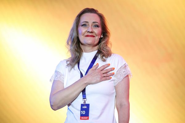 LASCONI NU ȘTIE CONSTITUȚIA ȘI NU ÎNȚELEGE STATUL DE DREPT