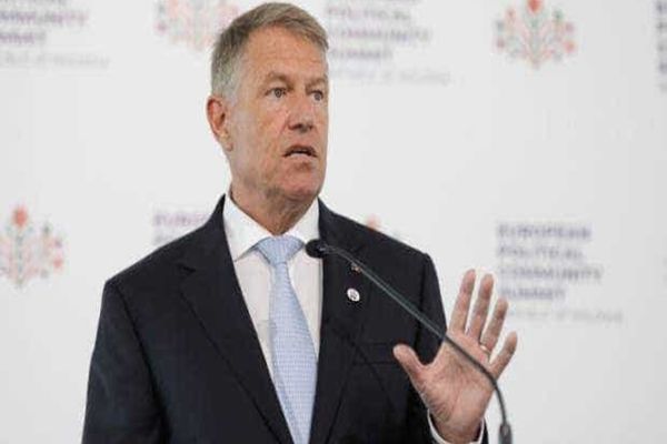 PARLAMENTARII AU FĂCUT DIN NOU SCUT ÎN JURUL PREȘEDINTELUI! MOTIVUL PENTRU CARE A FOST RESPINSĂ SUSPENDAREA LUI IOHANNIS