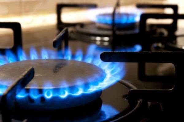 Decizie de ultim moment. Bolojan vrea ca plafonarea prețului la gaze să fie prelungită până în 2027